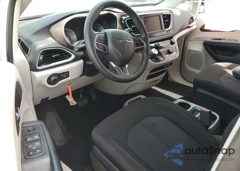 2023 Chrysler Voyager Lx z USA, uszkodzony, nr VIN 2C4RC1CG1PR591792